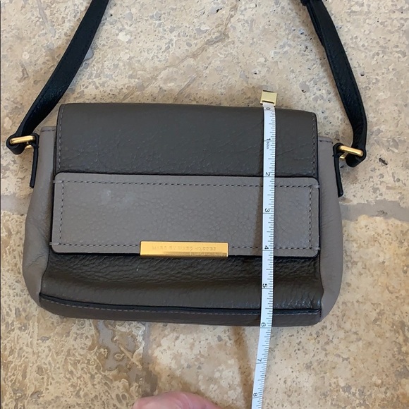 Marc Jacobs two tone crossbody - Picture 6 of 8